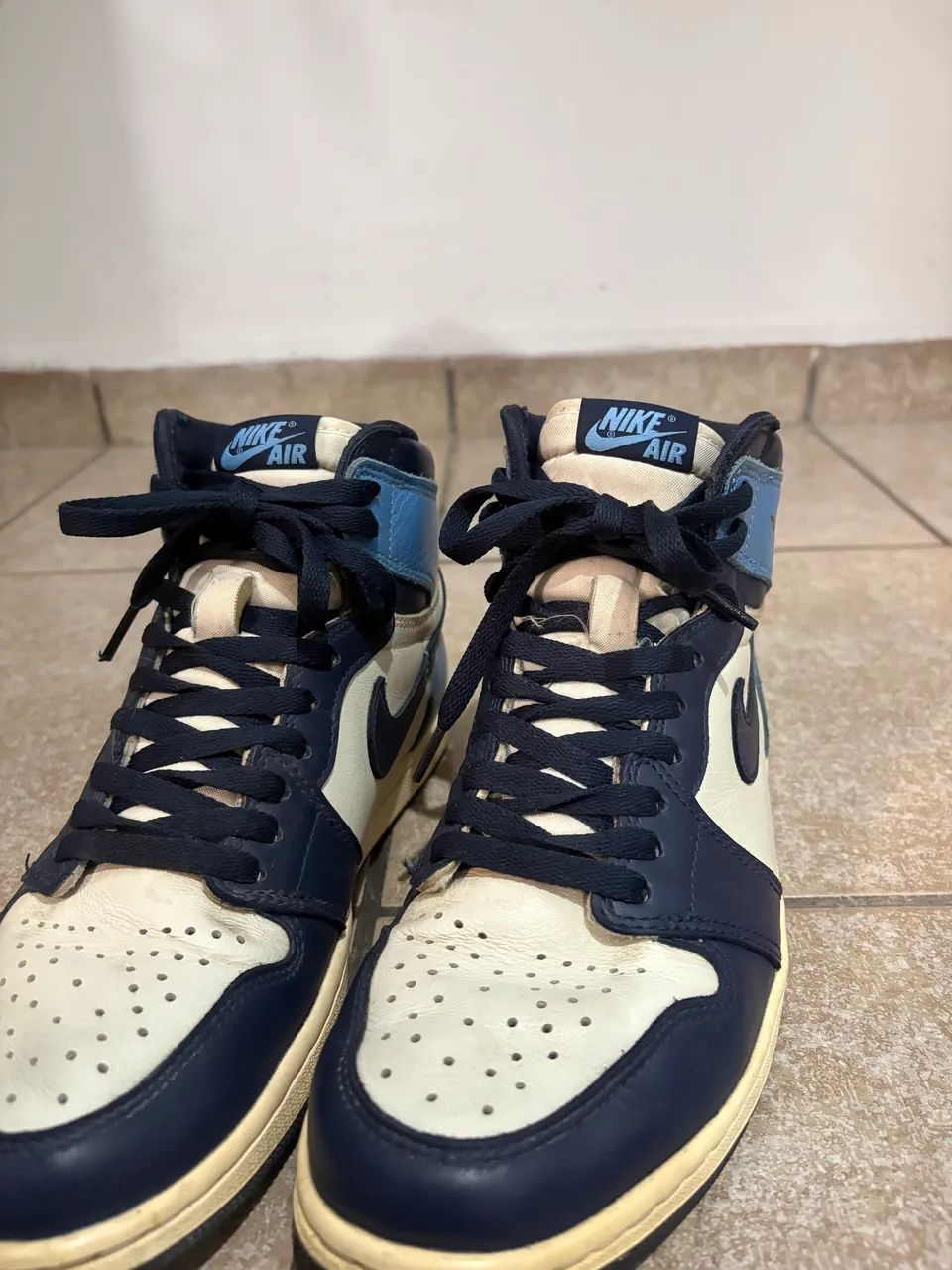 Tênis Nike Air Jordan 1 Obsidian - Foto 4