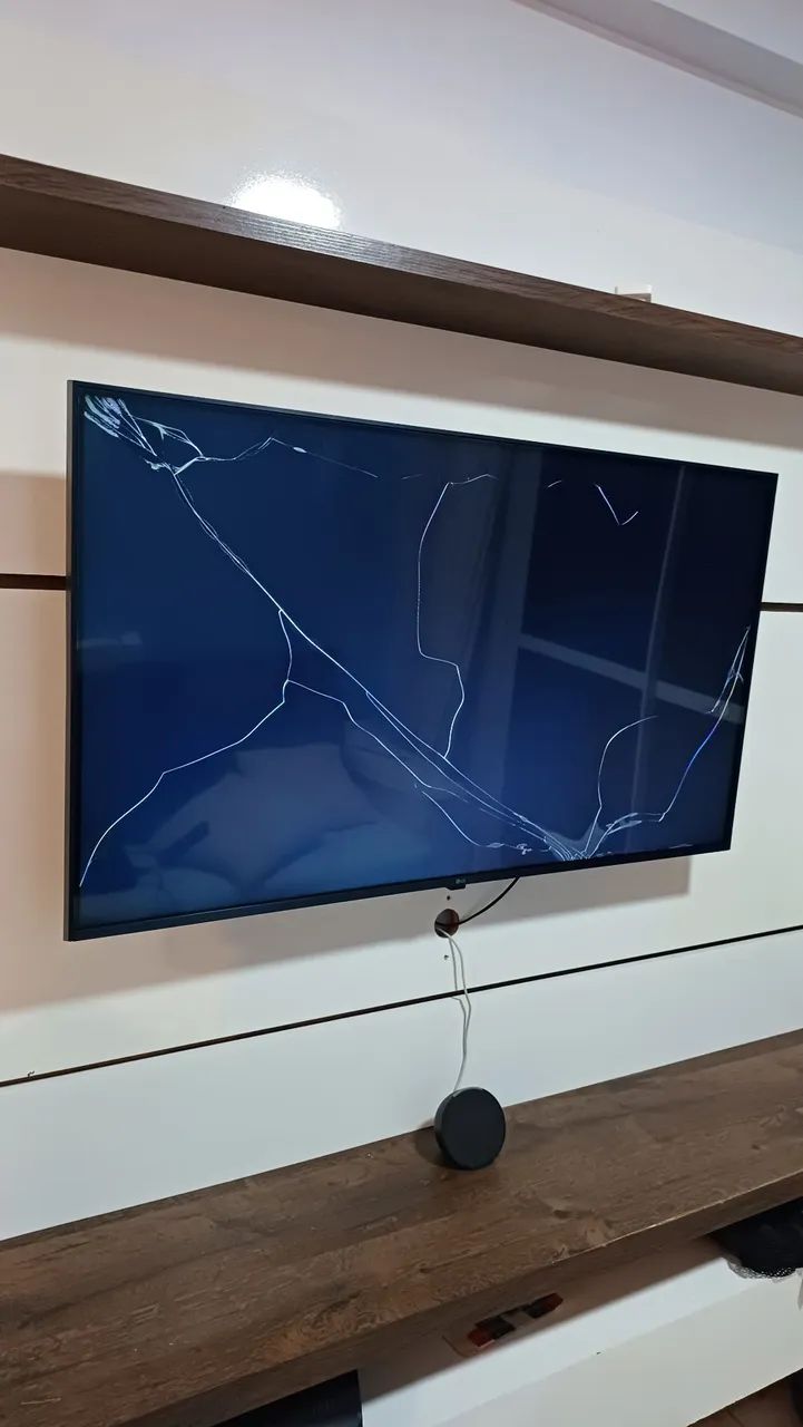 TV LG 43 Com defeito - Foto 2