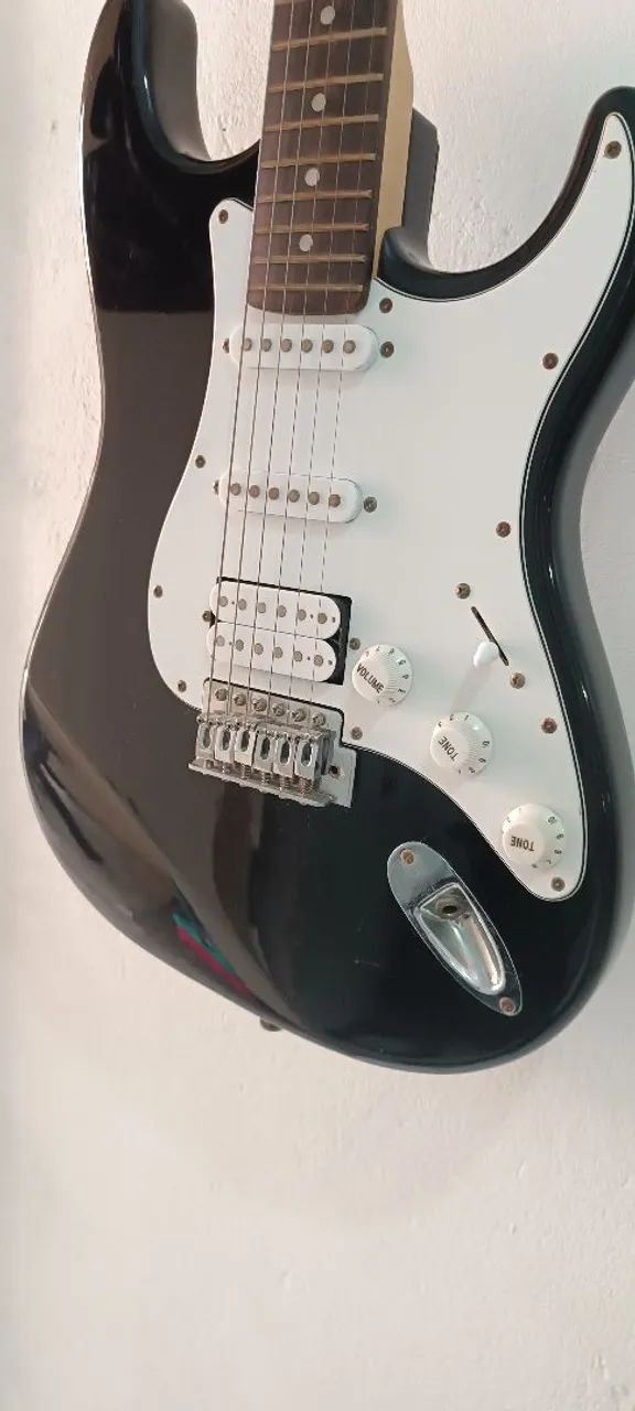 Guitarra elétrica stratocaster Eagle  - Foto 2