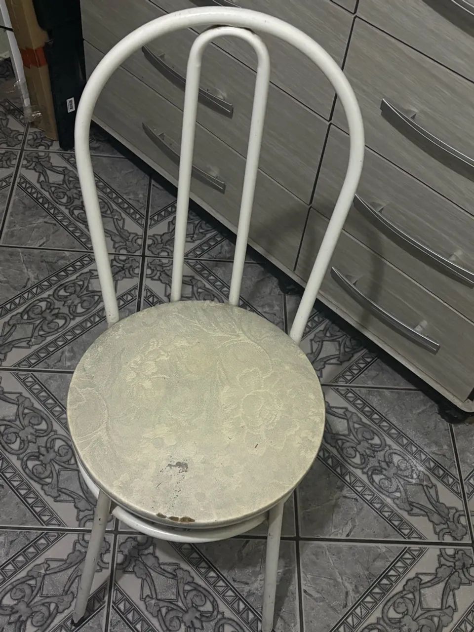 cadeira de metal 
