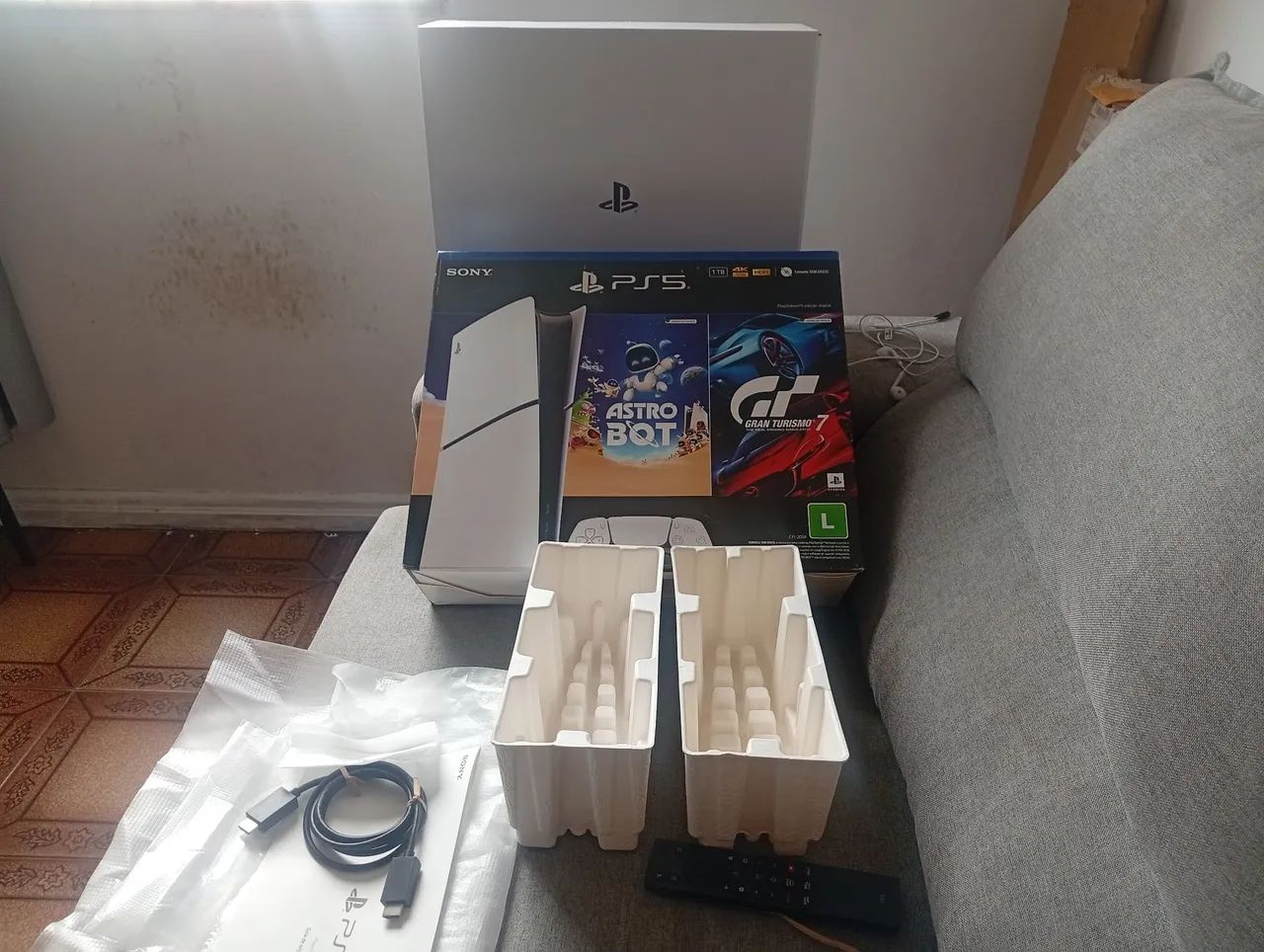 Vendo PS5 mídia digital completo com caixa . - Foto 5