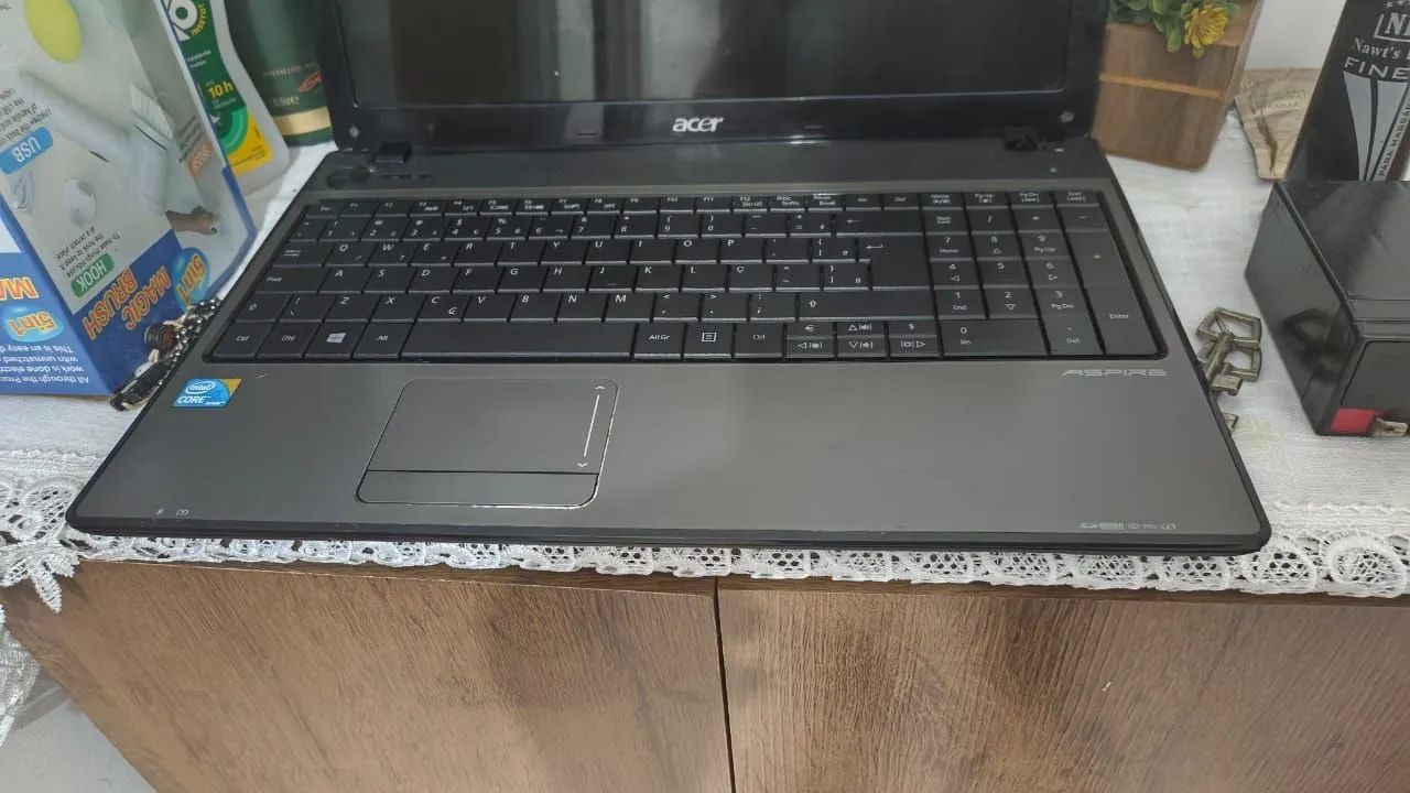Notebook Acer i5 4 GB RAM HD 500 - Foto 3