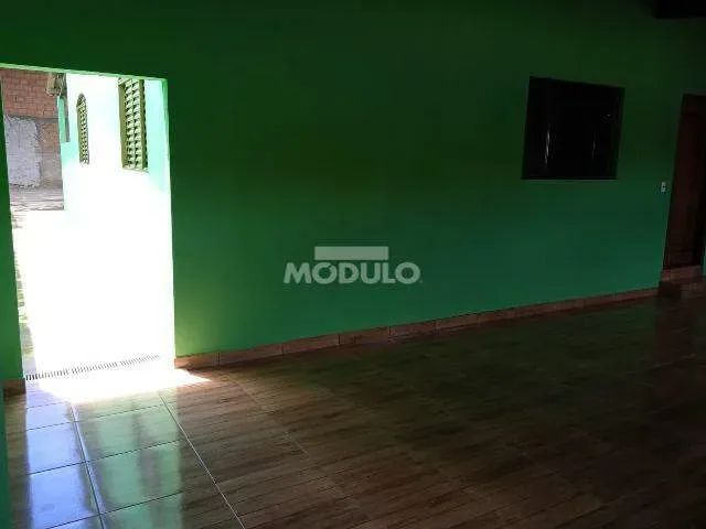 Casa para locação, bairro Santa Rosa com 3 quartos - Foto 3