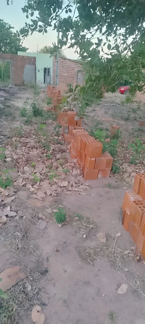 Vendo ou troco terreno com casa  - Foto 8