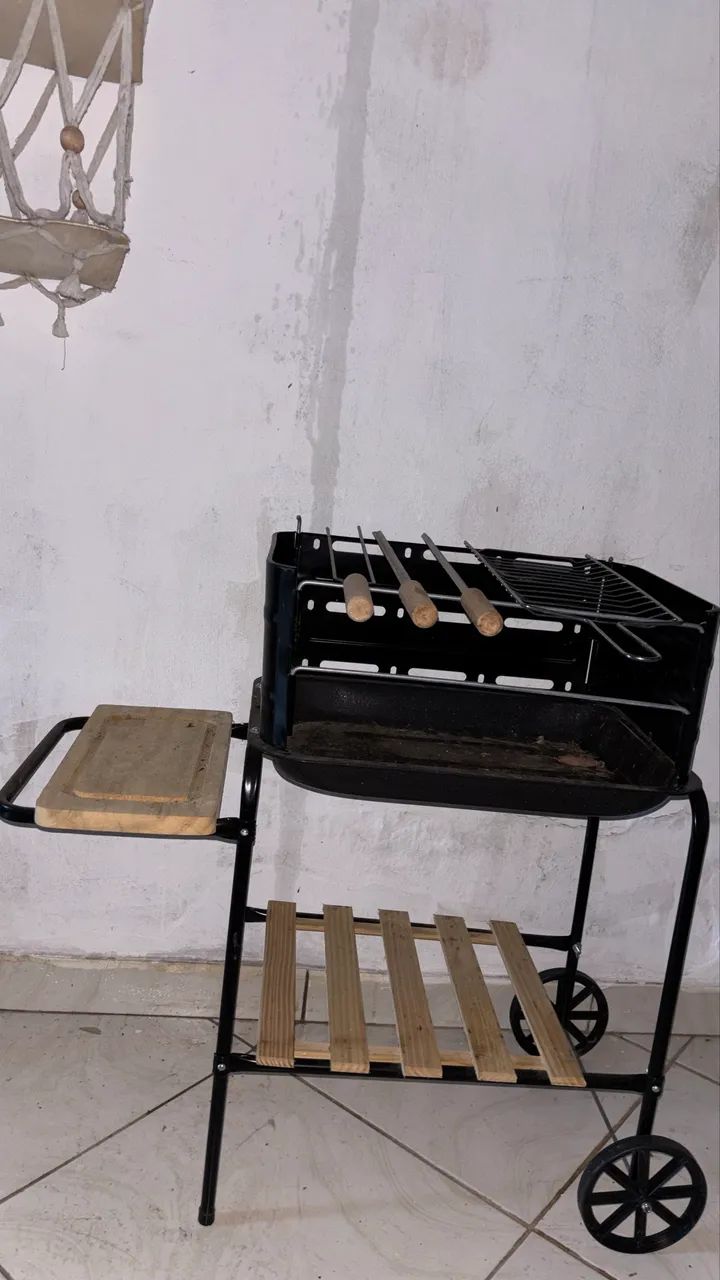 Churrasqueira Mor c/ rodinhas e tábua  - Foto 4