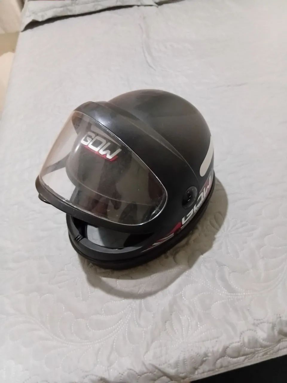 Capacete seme novo