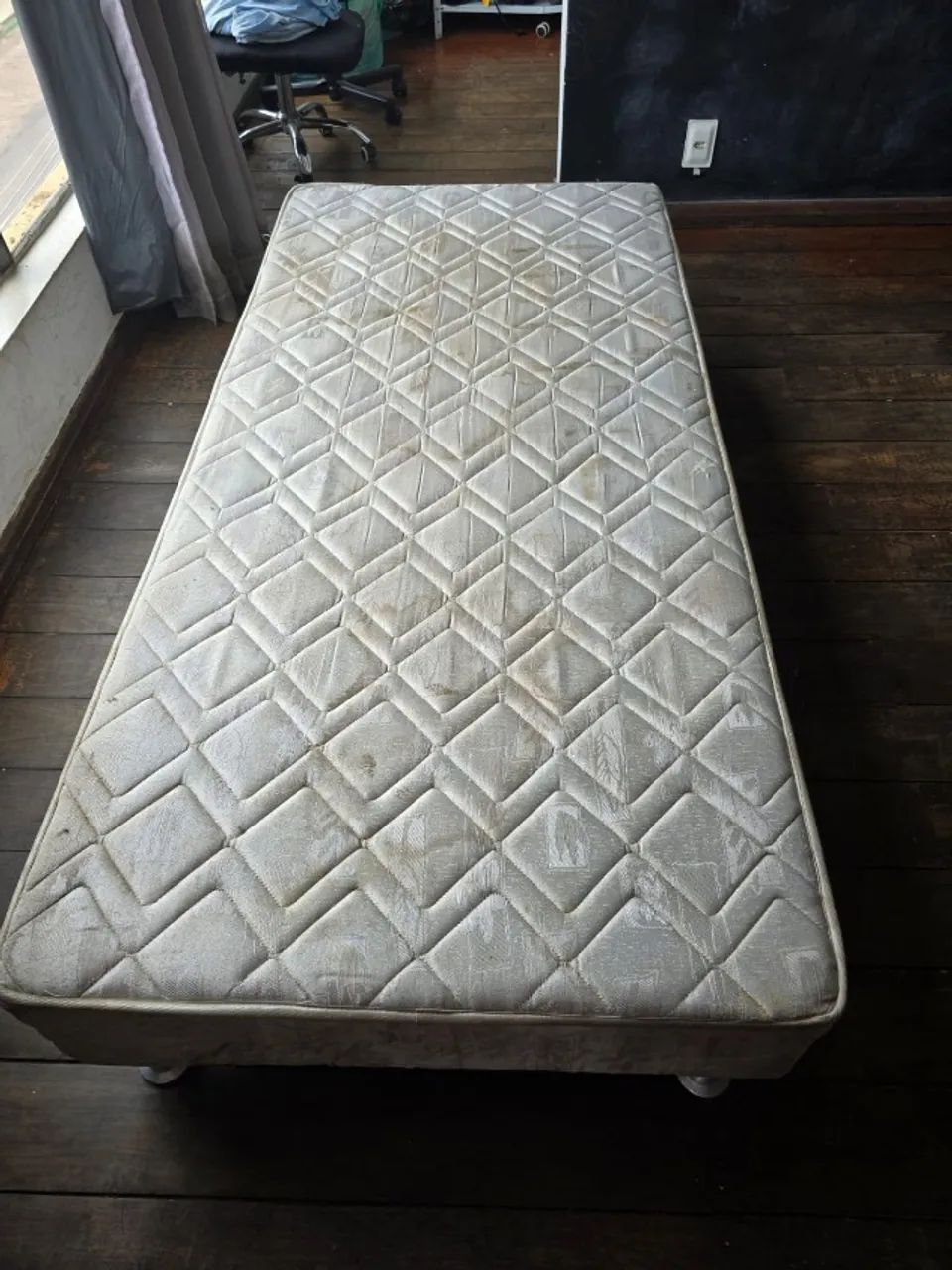 Cama Box Solteiro Ortopédica Box Spring Usada - Foto 2