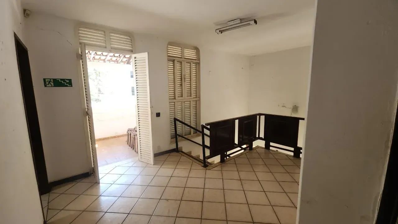 Sobrado Comercial Setor Oeste - Goiânia - GO