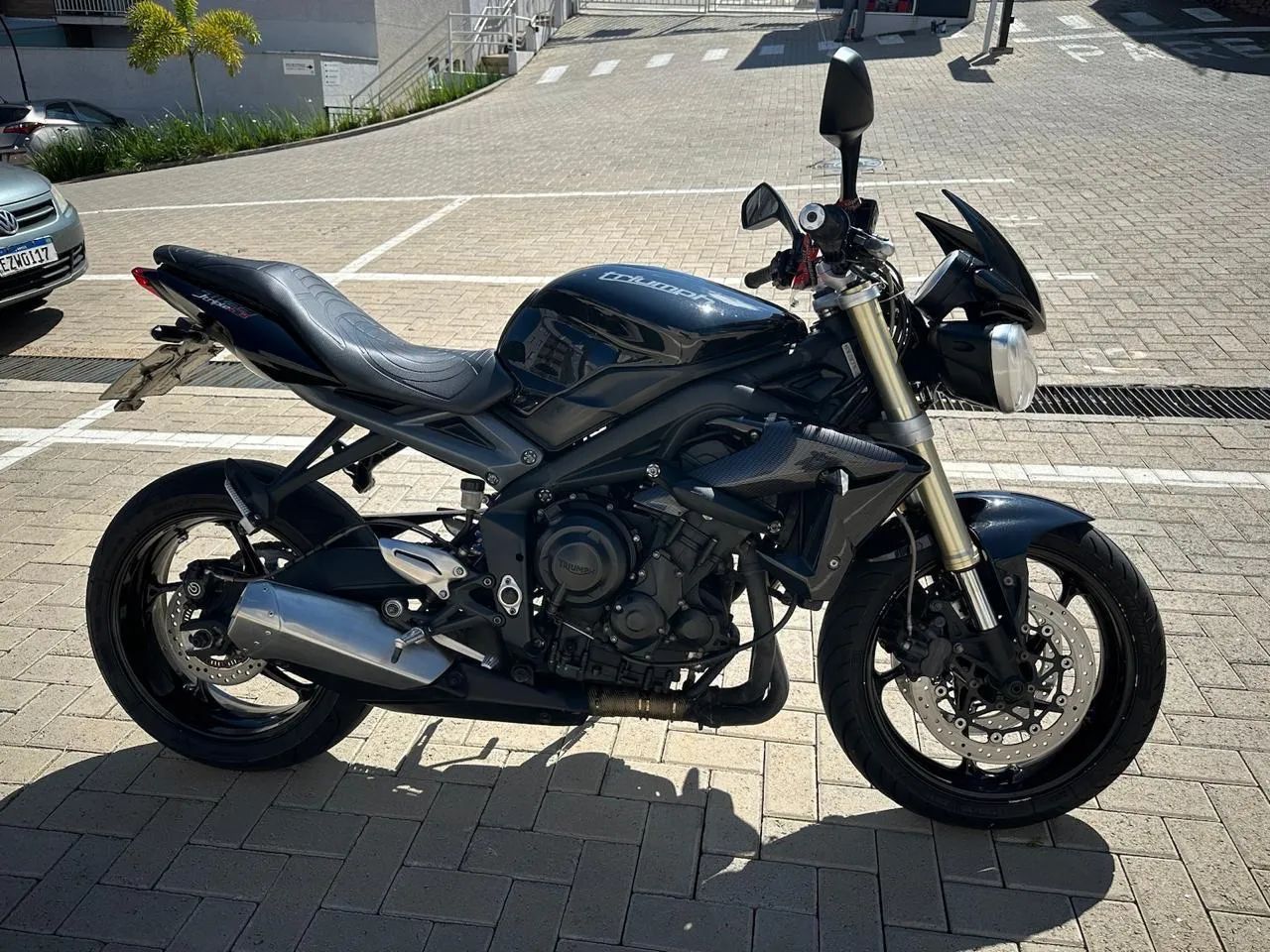 Triumph Street Triplo 675 - Foto 2