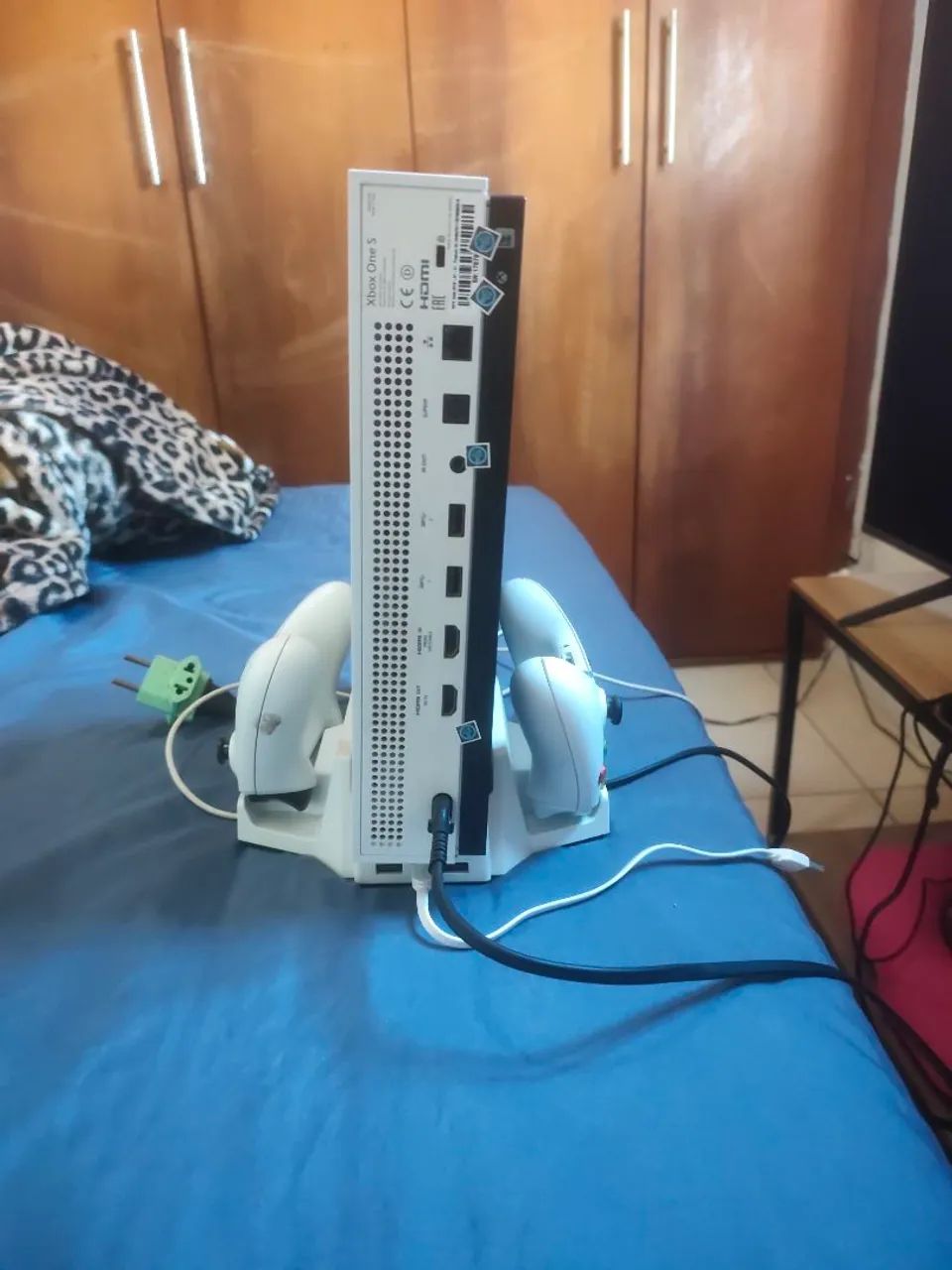 Xbox one 1TB - Foto 3