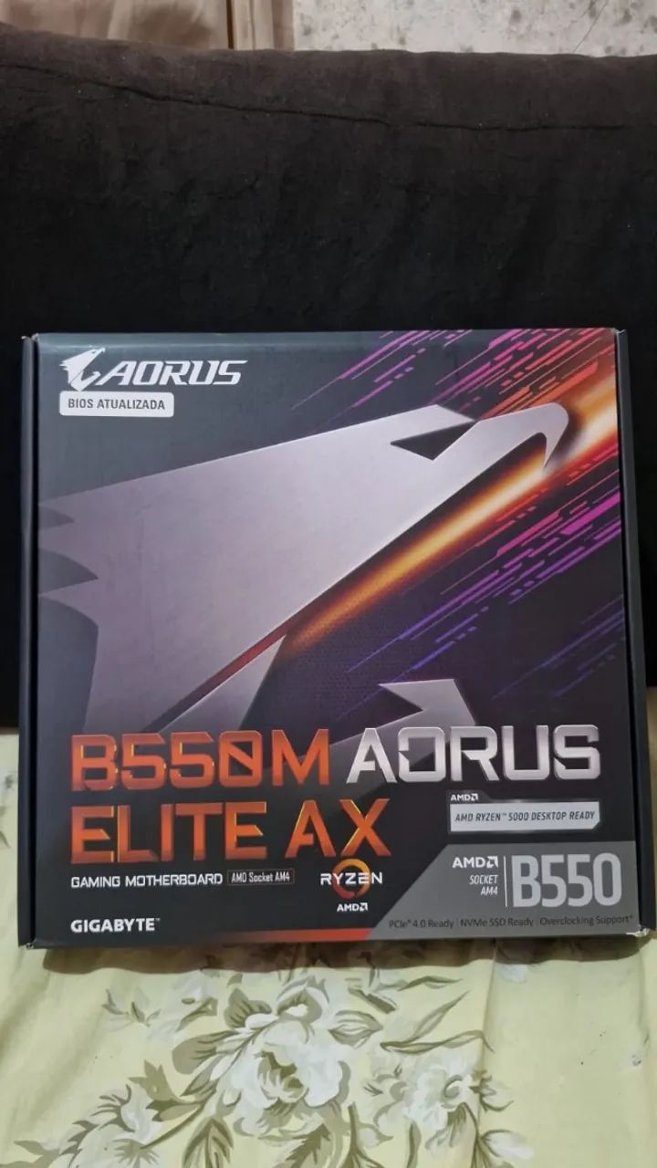 Aorus Elite B550m AX Em perfeito estado ! Caixa e acessórios
