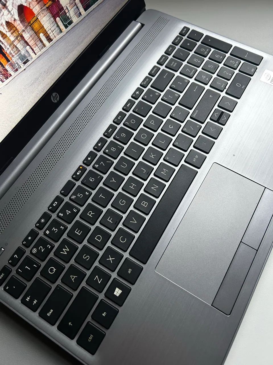 Notebook HP 256 G8 - Intel Core i3 | 8GB RAM | SSD 256GB | Windows 11 - Foto 4