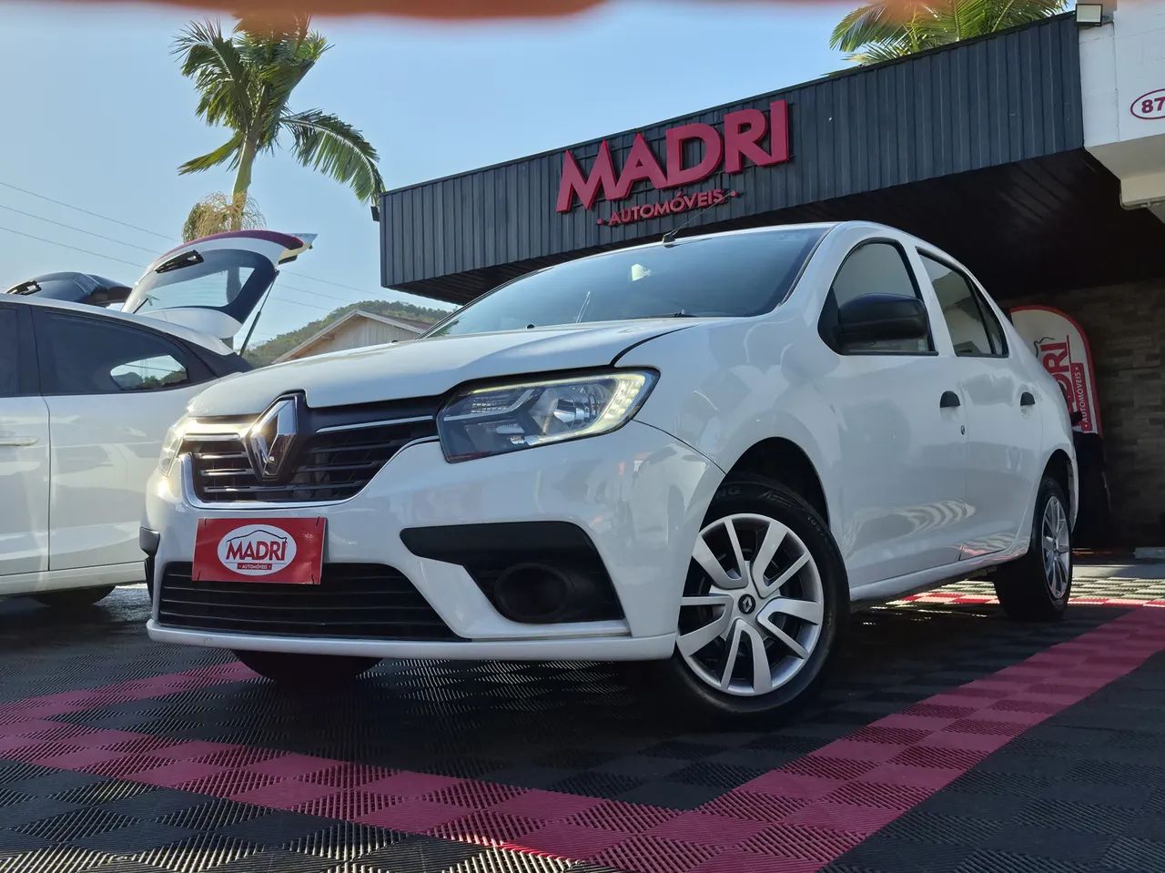 Renault Logan Life Flex 1.0 12V 4P Mec. 2021 - Foto 2