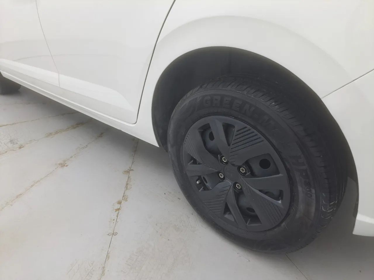 Volkswagen Polo Track 1.0 Flex 12V 5p, foto 11 de 18