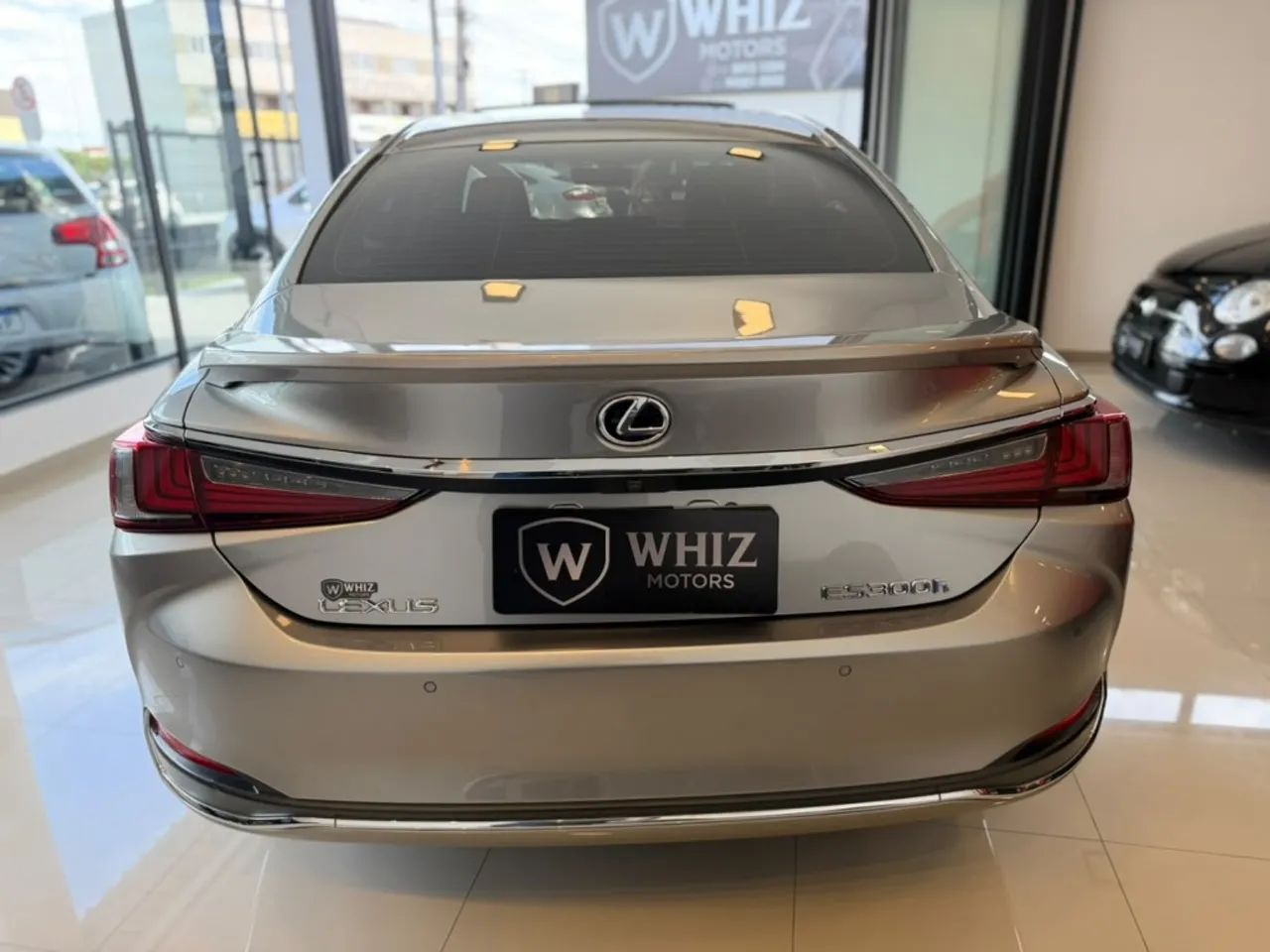 Lexus ES300h ES-300H ES300h 2.5 16V Aut. (hybrid), foto 6 de 20