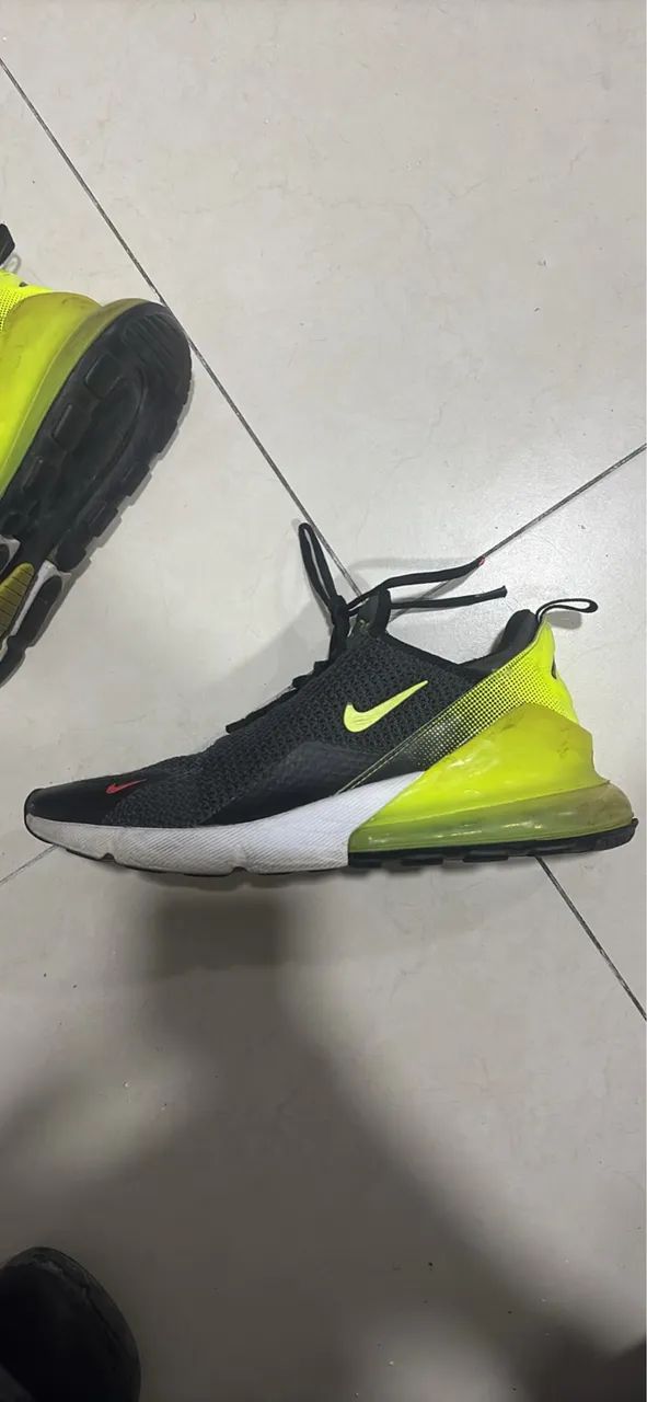 Tênis Nike air 270