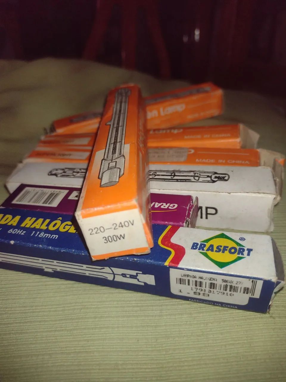 Lâmpada halógena 220-240V 300W - Foto 2