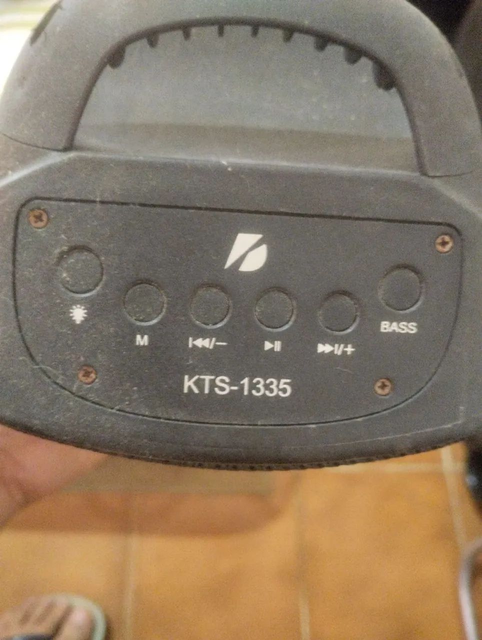 Caixinhas de som bluetooth com defeito. - Foto 3