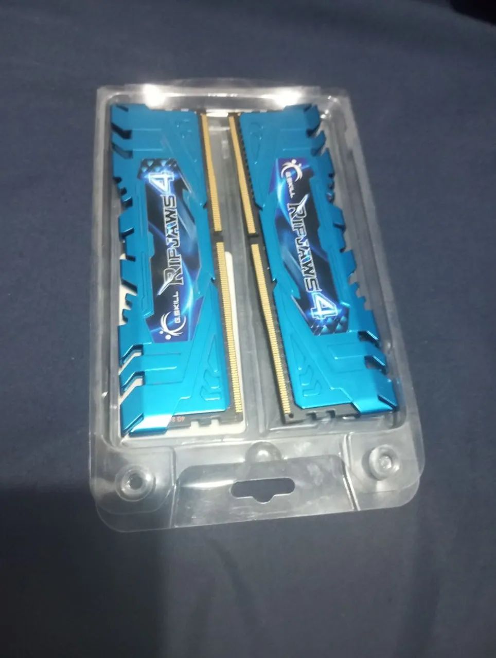 Memória ram 4gb 2400mhz em ótimo estado 