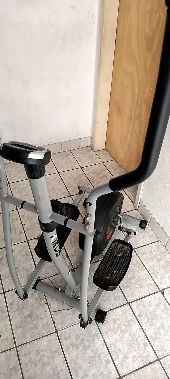 Elíptico em bom estado funcionando perfeitamente 