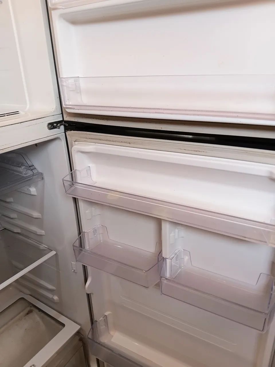Vendo Geladeira com entrega grátis  - Foto 2