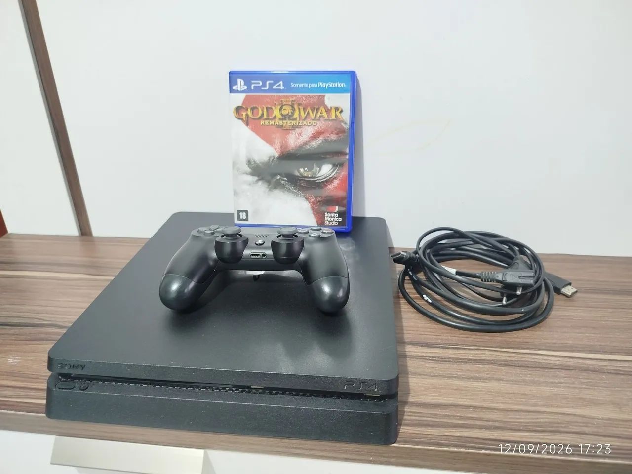 PlayStation 4 + jogo