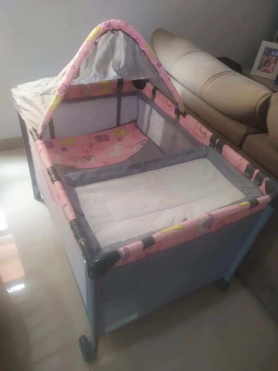 Berço e Chiqueirinho com Trocador