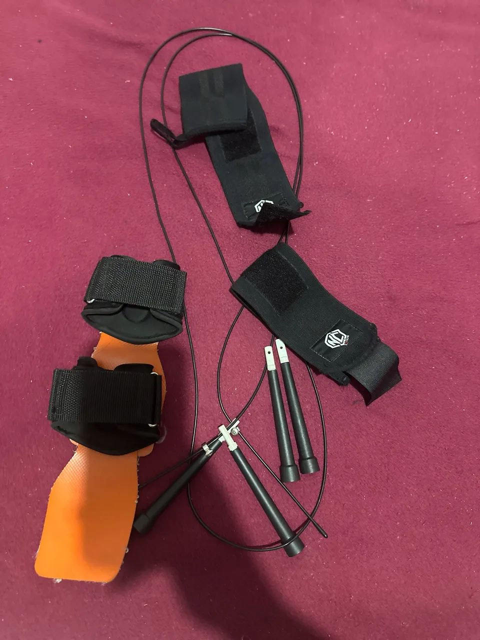 Kit de Crossfit proteção de punho e Grips e corda de pular. - Foto 2