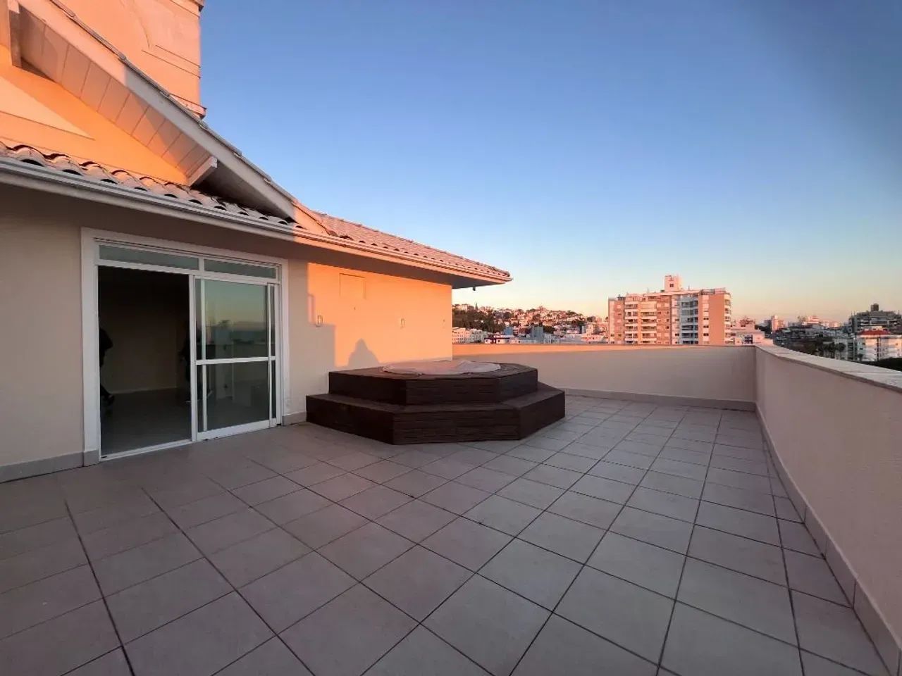 Imóvel para venda tem 210 metros quadrados com 4 quartos em Abraão - Florianópolis - SC - Foto 4