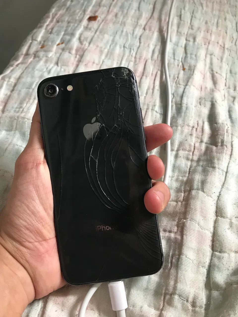 vendo iphone 8 para retirada de peças  - Foto 2