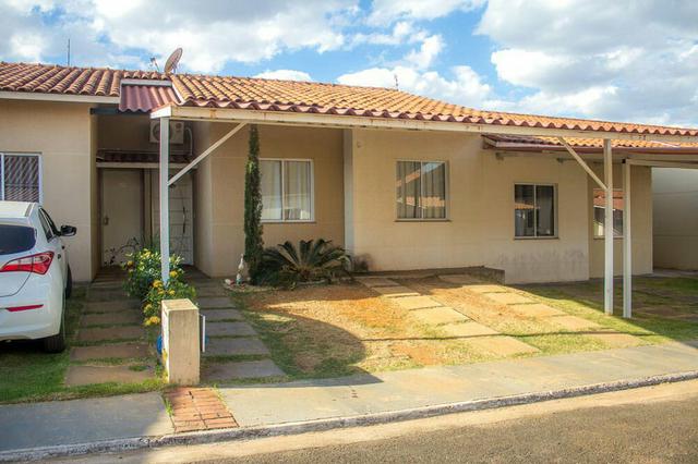 Casa em condomínio, Jd Gardenia, 2/4, 2 garagens, aceita carros na troca