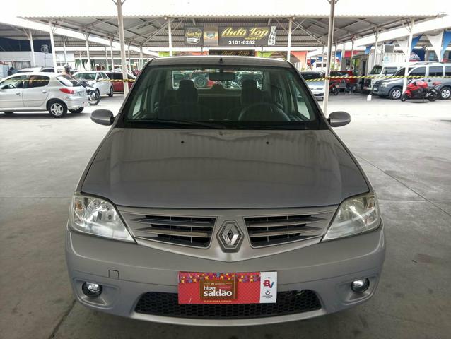 Logan Privilege 1.6 8V 2009 com GNV
