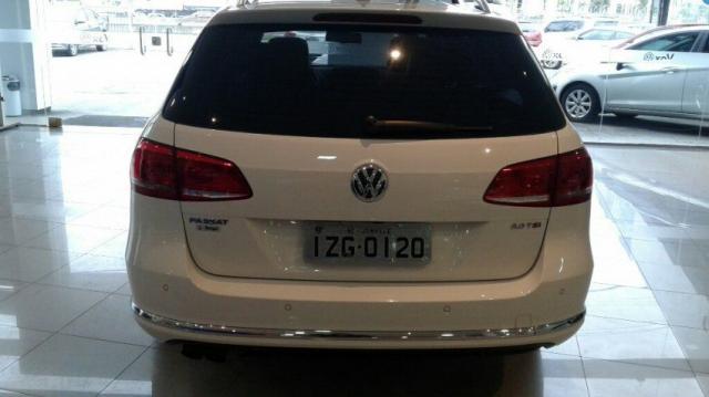 VOLKSWAGEN PASSAT VARIANT 2.0 TSI TIP Branco 2013/2014 - Foto 10