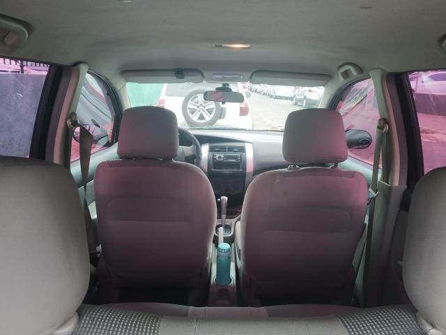 Vendo Livina - Foto 2