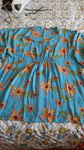 Vestidos e batas para gestantes. 30,00 cada - Foto 3