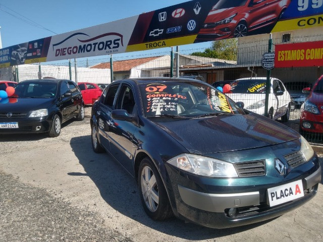 Megane 2007 1.6 aceito trocas carro e moto e financio banco em couro