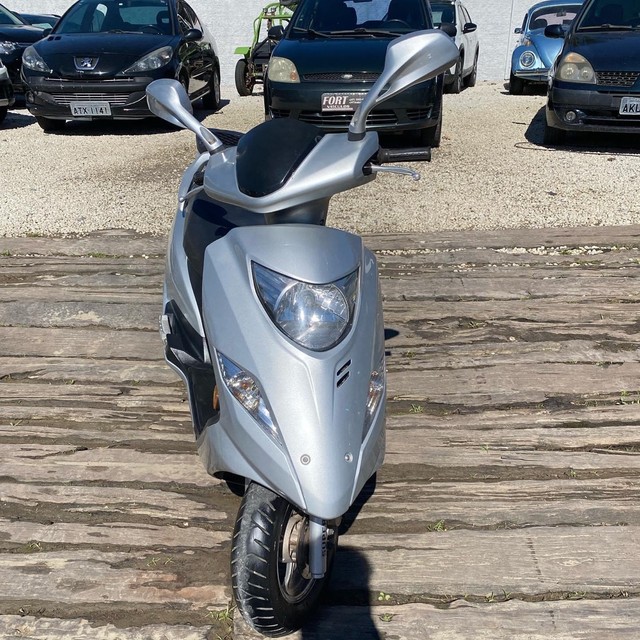 SUZUKI BURGMAN 2014