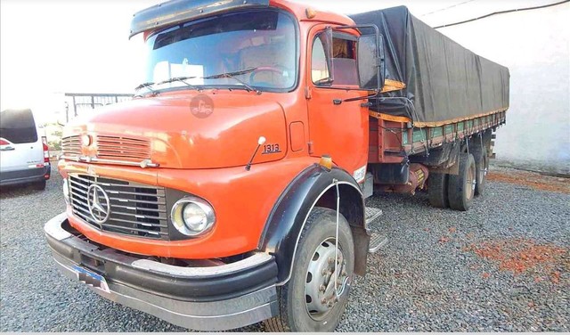 CAMINHÃO MERCEDES BENZ 1313 ANO 83/83