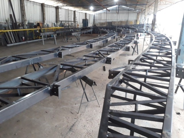 Galpão-Estrutura Metálica-Barração Metalico -Telhas zinco Tesouras terças -zp31.99592.1222 - Foto 3