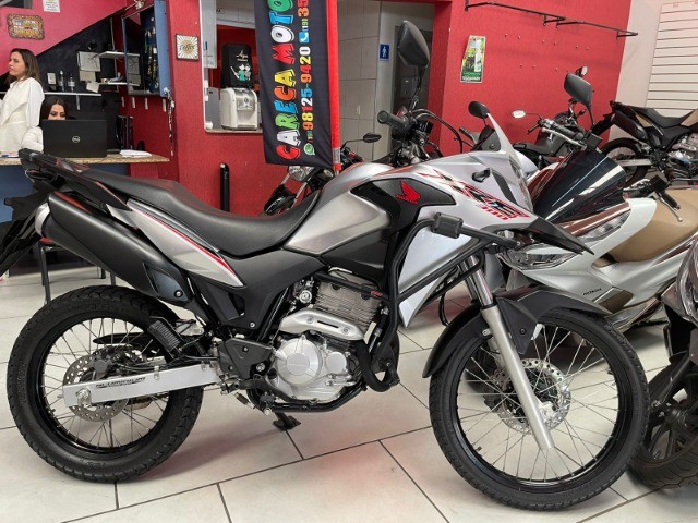 xre 300 2021 adventure