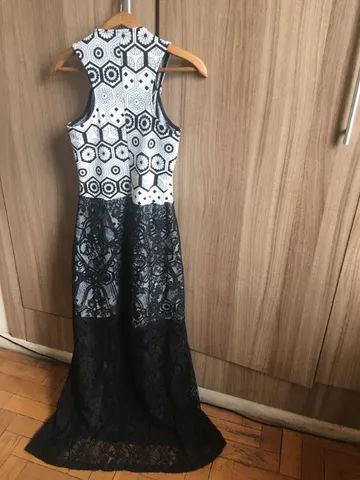Vestido de festa longo com renda floral  - Foto 2