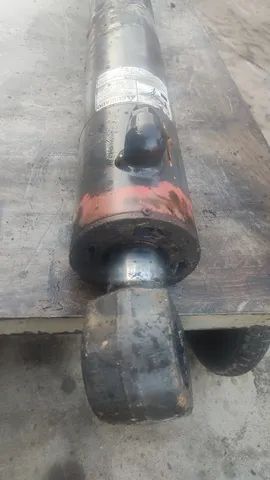 Cilindro Hidráulico Boom (cara de cavalo no 1º braço) Retroescavadeira NH  B90B * - Foto 5