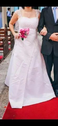 Vendo ou Alugo Vestido de Noiva