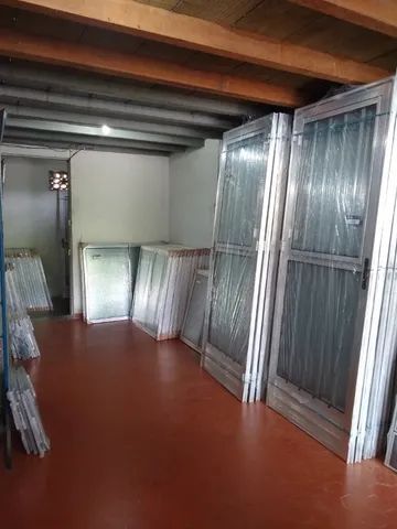 Porta de alumínio com grade 210x80cm Preço 489,00 - Foto 3