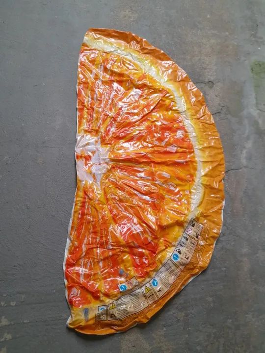 Bóia Colchão Laranja Fatia inflável Piscina Intex - Foto 5