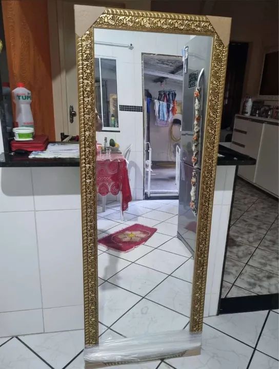 Espelho de Parede com Moldura Dourada novos 