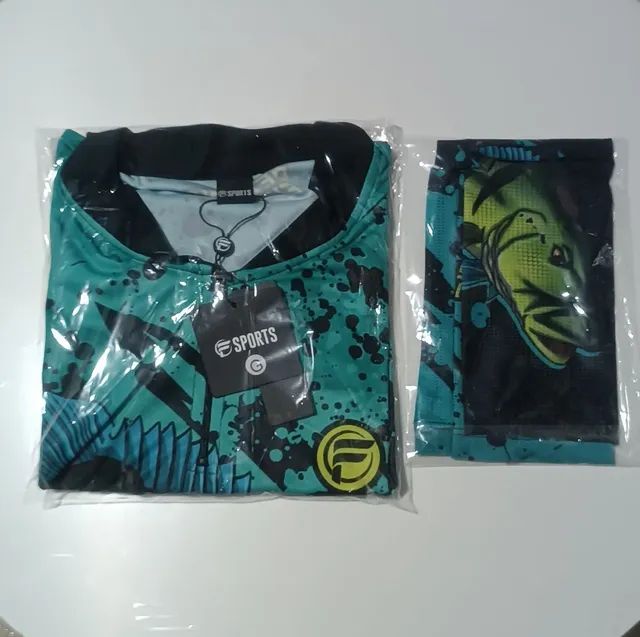 Camisa de pesca com bandana nova