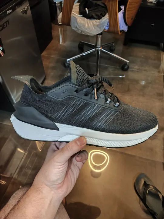 Tênis Adidas Avryn TAM 41 ORIGINAL USADO 1X