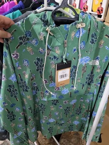 blusa The north Face Relaxed Fit Verde Cactus P