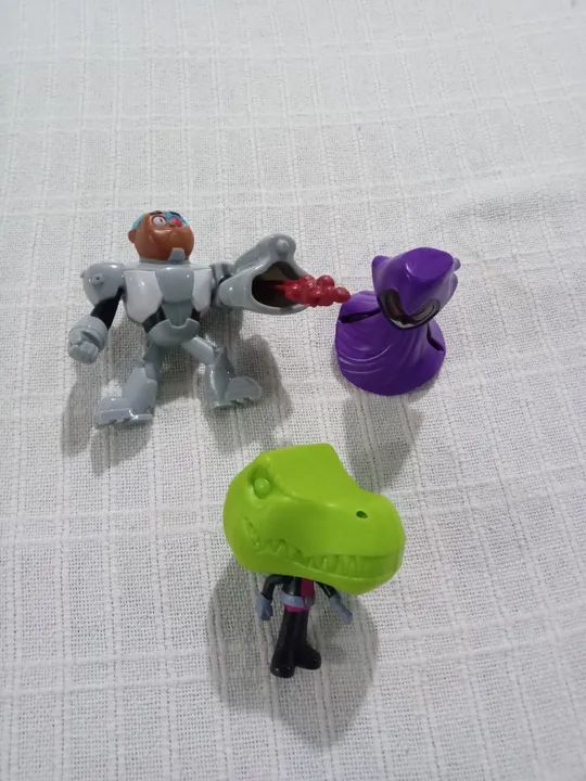 Bonecos Teen Titans Go! - 5 peças - Foto 3